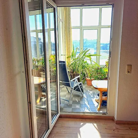 135qm 4 In Stadtnähe, Wintergarten Parkplatz Apartment *