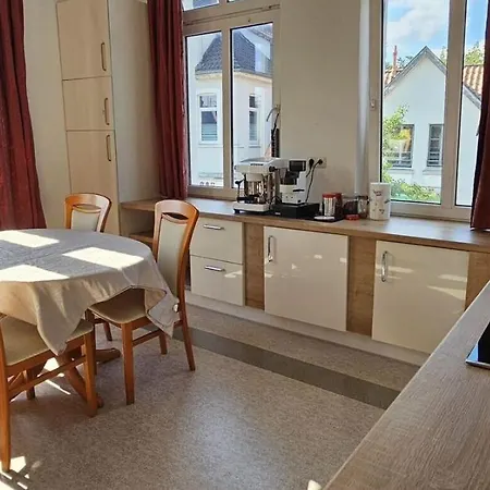 Helle Mit Sonnigem Ausblick, In Zentraler Lage 135 Qm, 4 *