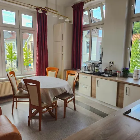 Helle Mit Sonnigem Ausblick, In Zentraler Lage 135 Qm, 4 Oldenburg